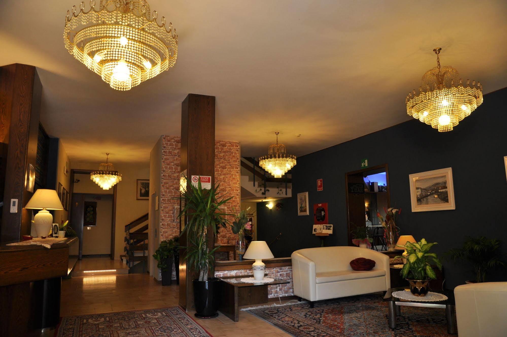 تْشيانشانو  تيرمي Hotel Firenze المظهر الخارجي الصورة