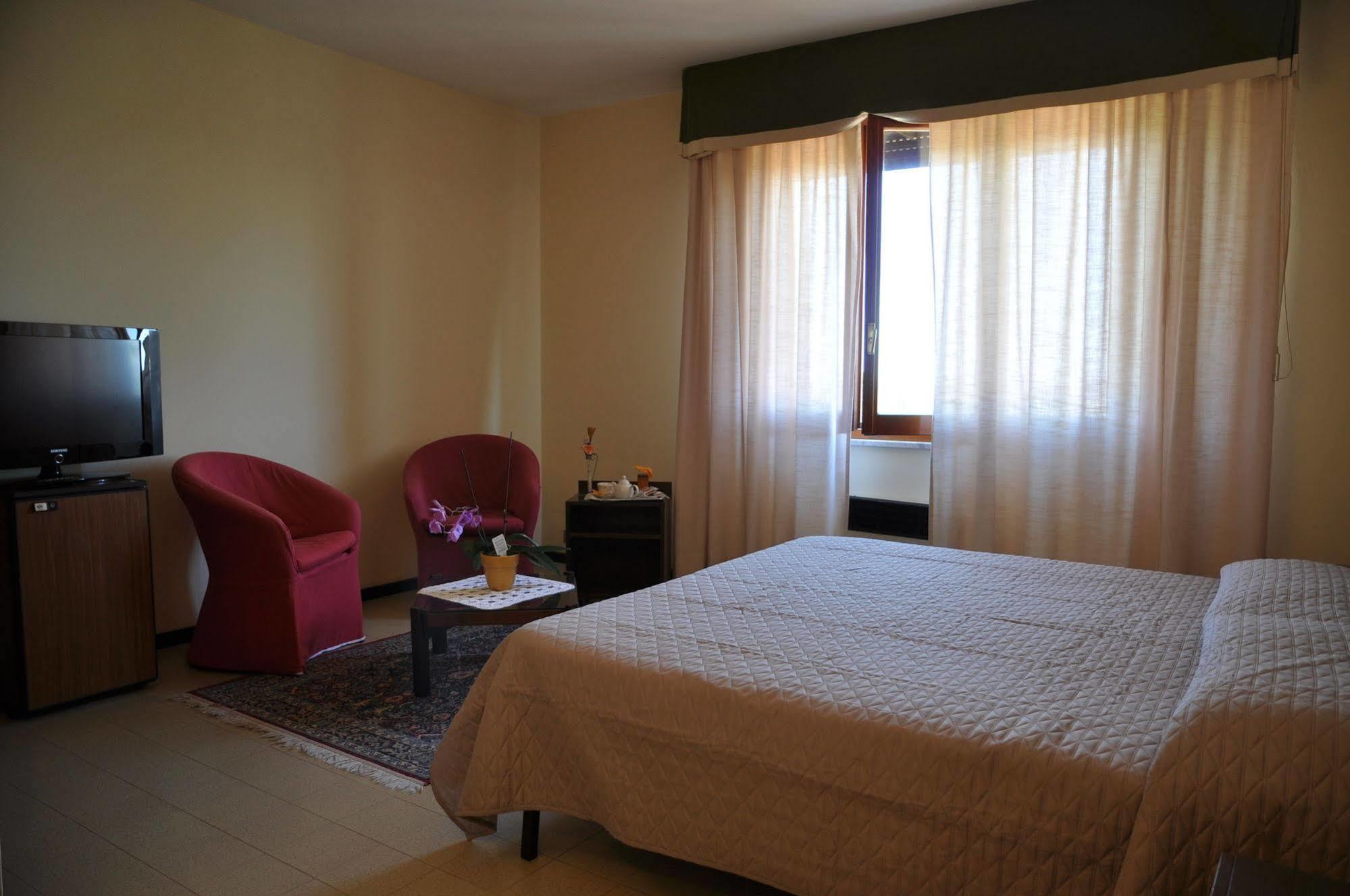 تْشيانشانو  تيرمي Hotel Firenze المظهر الخارجي الصورة