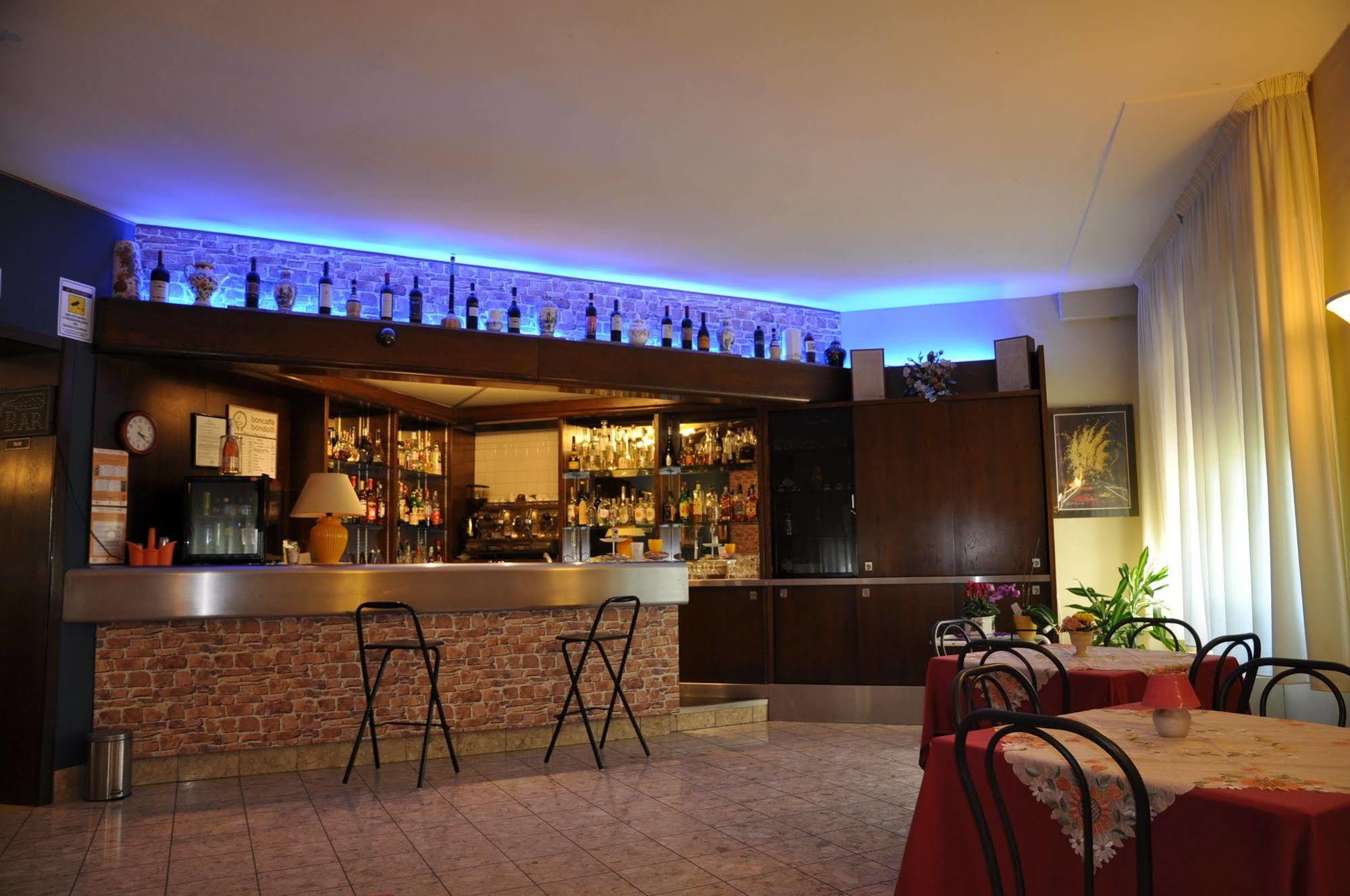 تْشيانشانو  تيرمي Hotel Firenze المظهر الخارجي الصورة